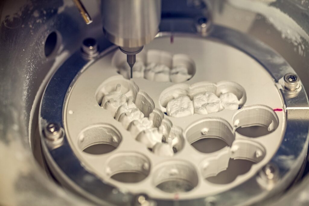 - - Vietnam Dental Lab